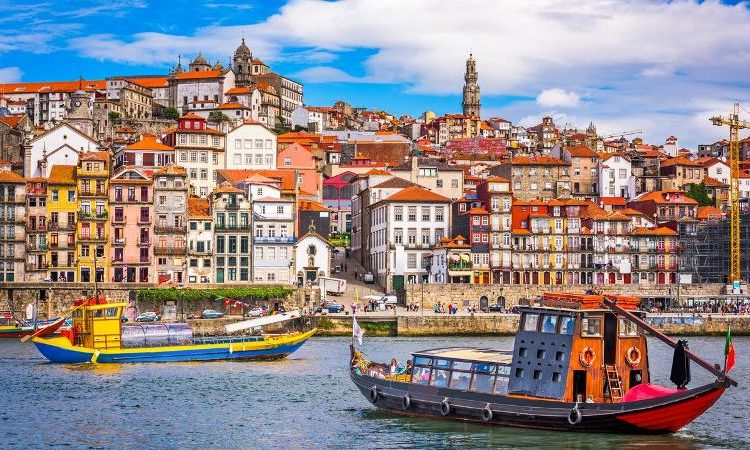 Porto vs Lisbon: Ide Liburan Musim Panas di Portugal